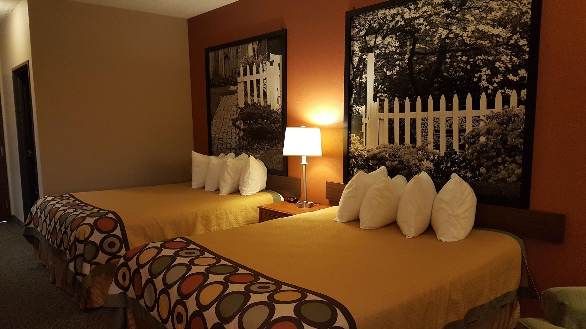 ซูเปอร์ 8 บาย วินด์แฮม เซ็นทรัลซิตี้ Hotel ภายนอก รูปภาพ